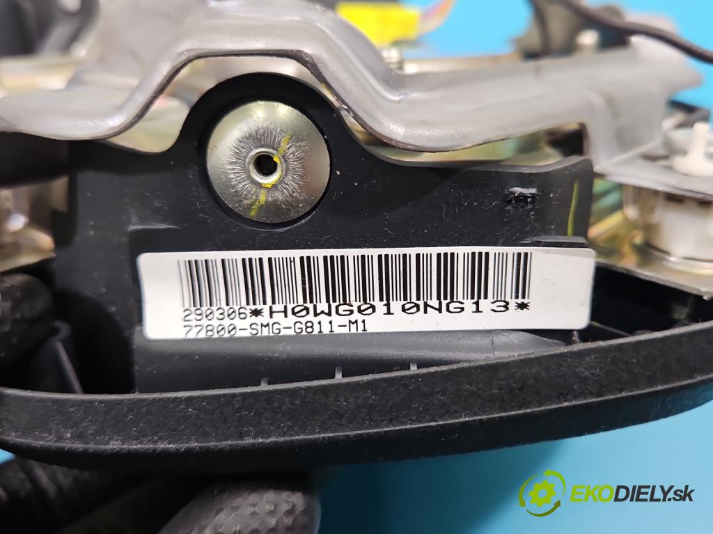 Honda Civic VIII 2006-2011 1.8 16V 140 HP manual 103 kW 1799 cm3 5- volant (Volant)