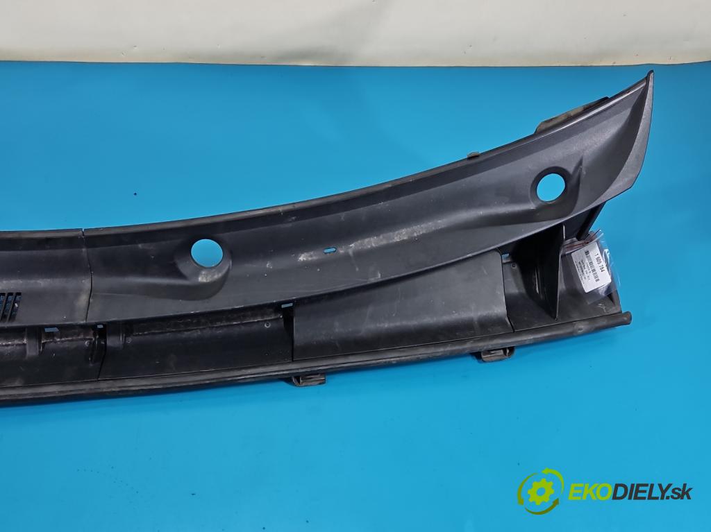 Toyota Verso 2009-2018 2.0 D4D 126 HP manual 93 kW 1998 cm3 5- torpédo 55781-0F050 (Torpédo (plast pod čelným sklom))
