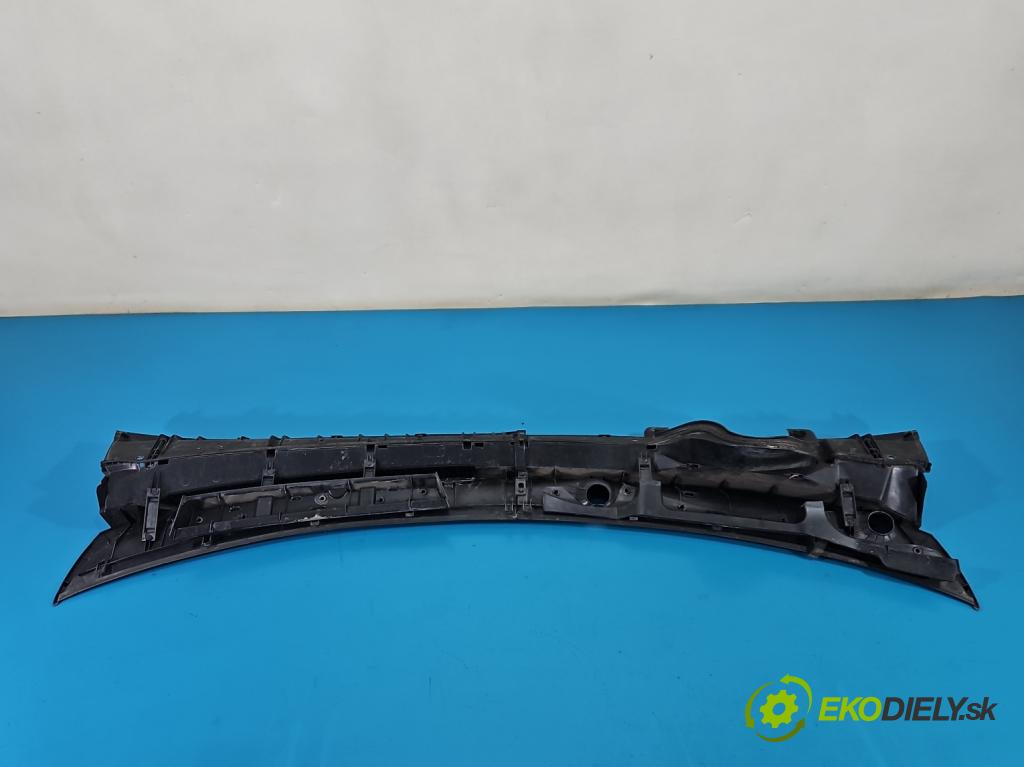 Toyota Verso 2009-2018 2.0 D4D 126 HP manual 93 kW 1998 cm3 5- torpédo 55781-0F050 (Torpédo (plast pod čelným sklom))