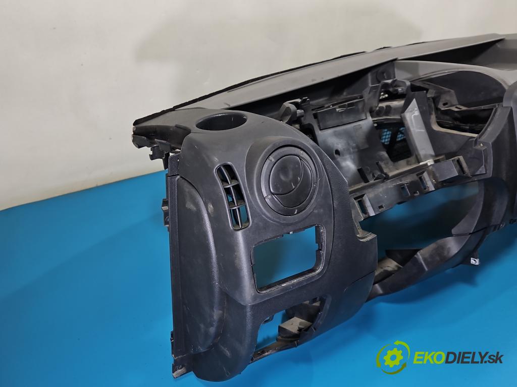 Opel Movano III 2010-2022 2.3 cdti 145 HP manual 107 kW 2299 cm3 5- kokpit,pristrojová doska rozdeľovacia 685002536R