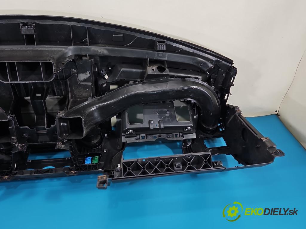 Opel Movano III 2010-2022 2.3 cdti 145 HP manual 107 kW 2299 cm3 5- kokpit,pristrojová doska rozdeľovacia 685002536R