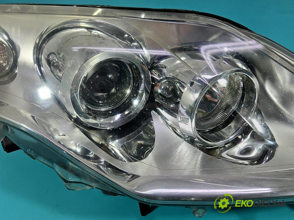 Renault Laguna III 2007-2015 1.5 dci 110 HP manual 81 kW 1461 cm3 5- Reflektor: pravý  (Svetlo predné pravé)