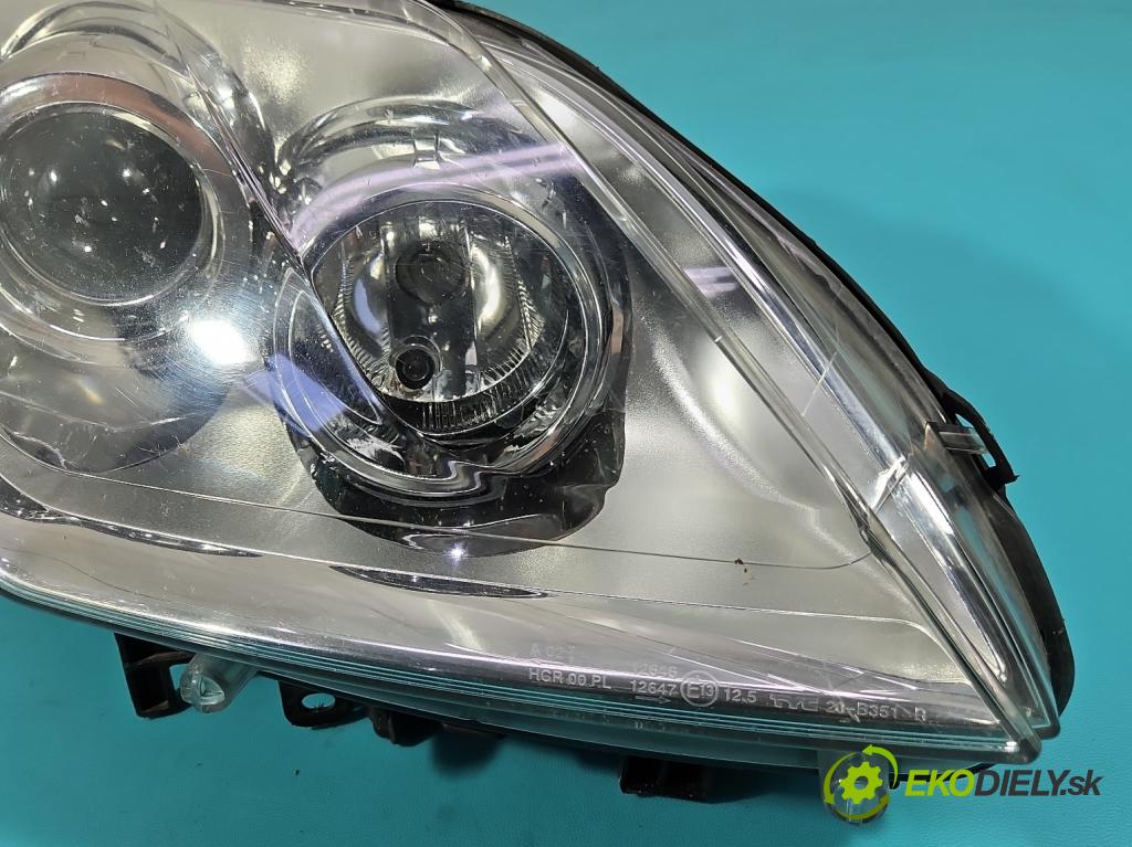 Renault Laguna III 2007-2015 1.5 dci 110 HP manual 81 kW 1461 cm3 5- Reflektor: pravý  (Svetlo predné pravé)