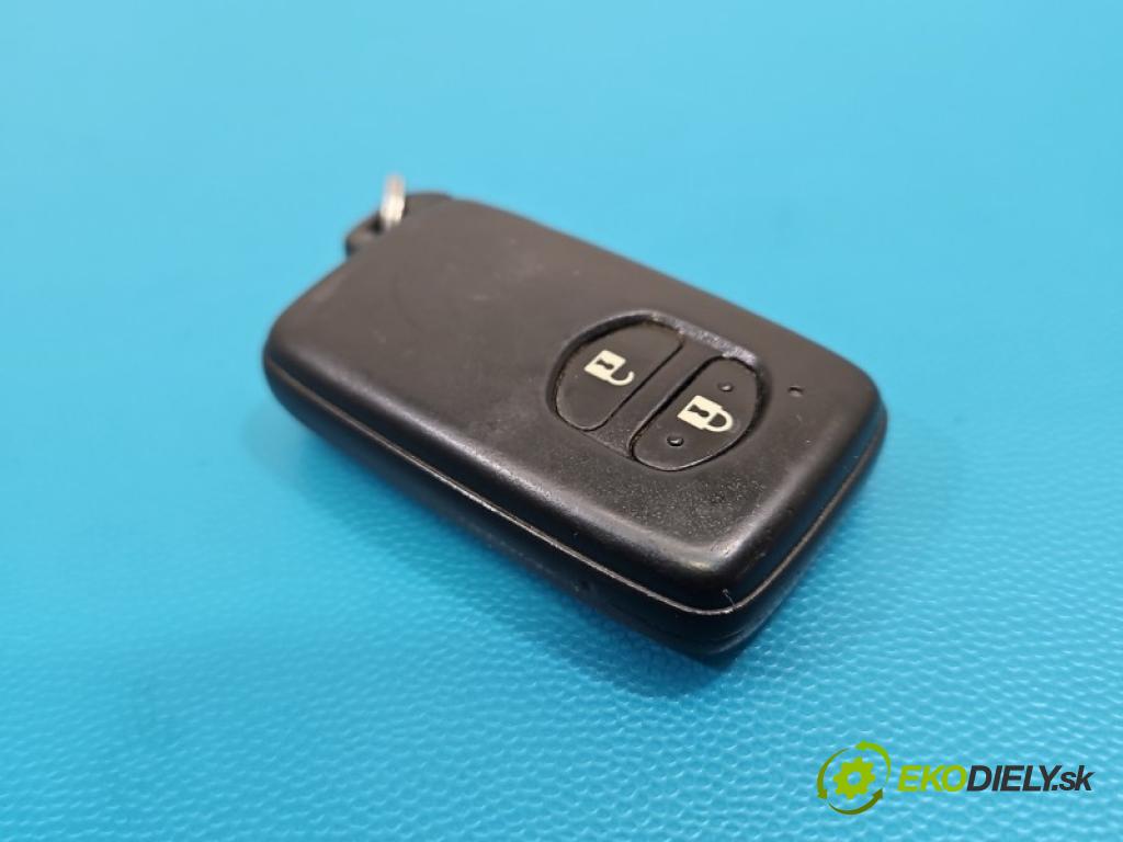 Toyota Verso 2009-2018 2.0 D4D 126 HP manual 93 kW 1998 cm3 5- dialkové klíč: 