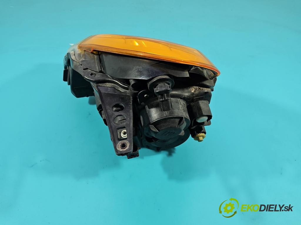 Renault Modus 1.5 dci 86 HP manual 63 kW 1461 cm3 5- Reflektor: pravý  (Svetlo predné pravé)