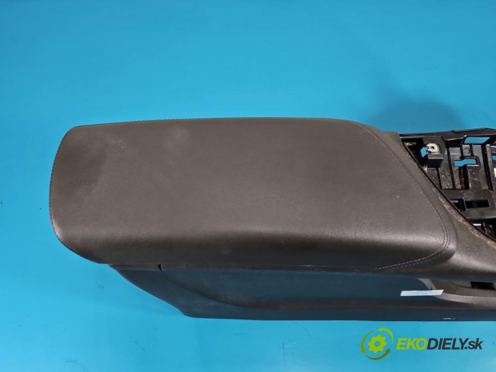 Renault Espace V 2014-2023 1.6 dci 160 HP automatic 118 kW 1598 cm3 5- operadlo 1351538X (Lakťová opierka)