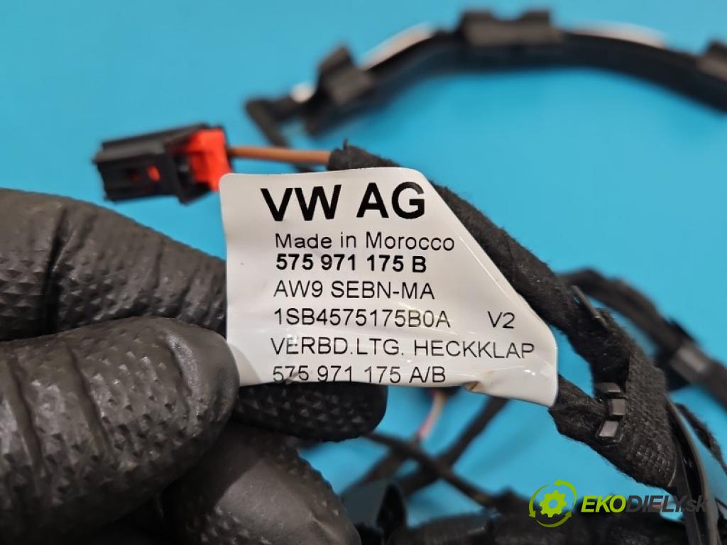 Seat Ateca 2016- 1.5 TSI 150 HP automatic 110 kW 1498 cm3 5- Zväzok: kufrové dvere zadné 575971145AS