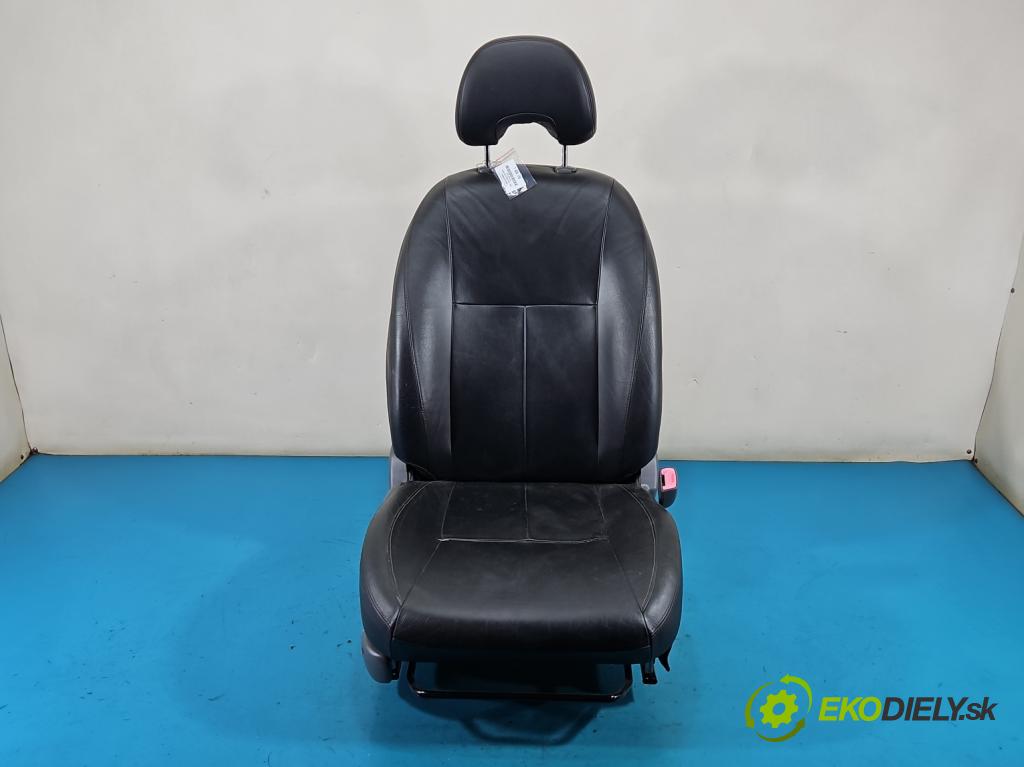 Toyota Prius II XW20 2003-2009 1.5 16V 77 HP automatic 57 kW 1497 cm3 5- Sedačka pravý  (Sedadlo)