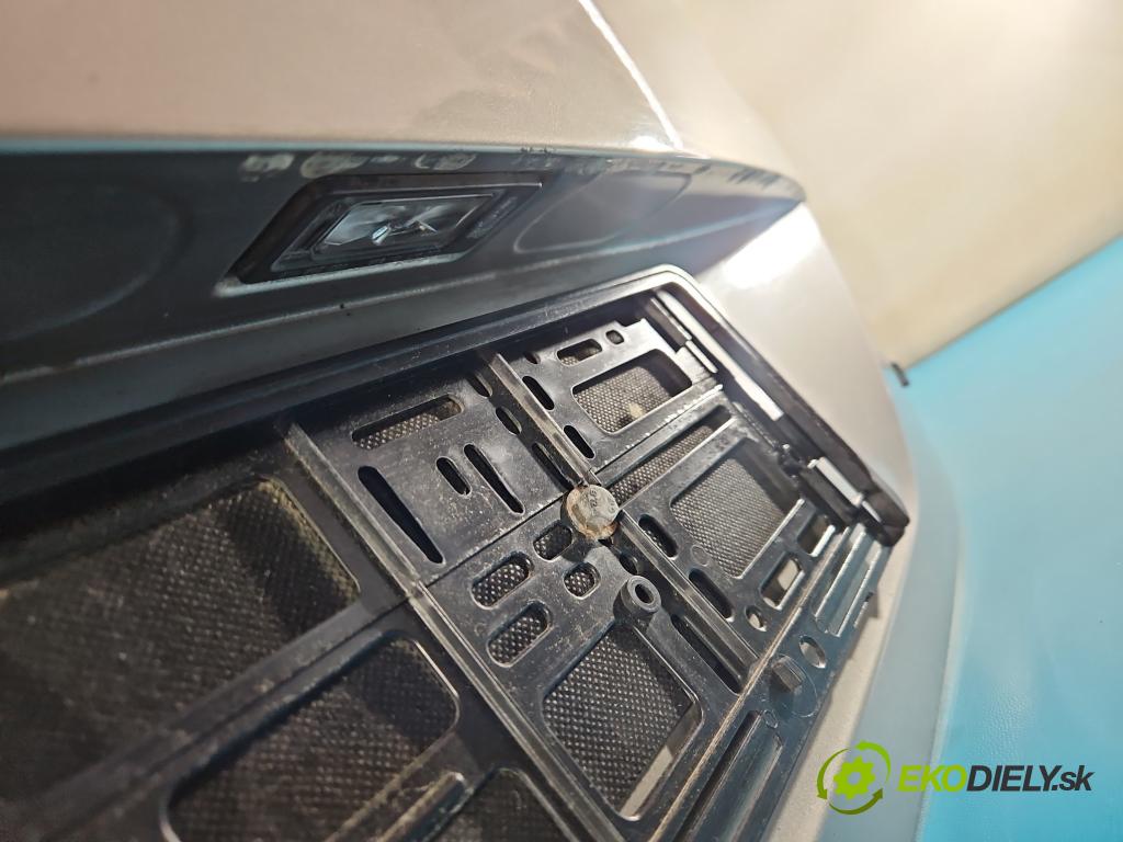 Vw Golf Sportsvan 1.4 TSI 125 HP manual 92 kW 1395 cm3 5- zadna kufor (Kapota zadná (kufor))