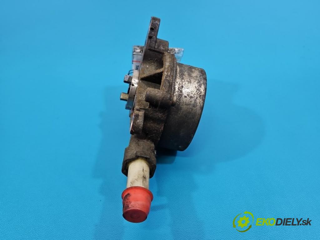 Opel Movano III 2010-2022 2.3 cdti 145 hp manual 107 kW 2299 cm3 5- čerpadlo vákuum