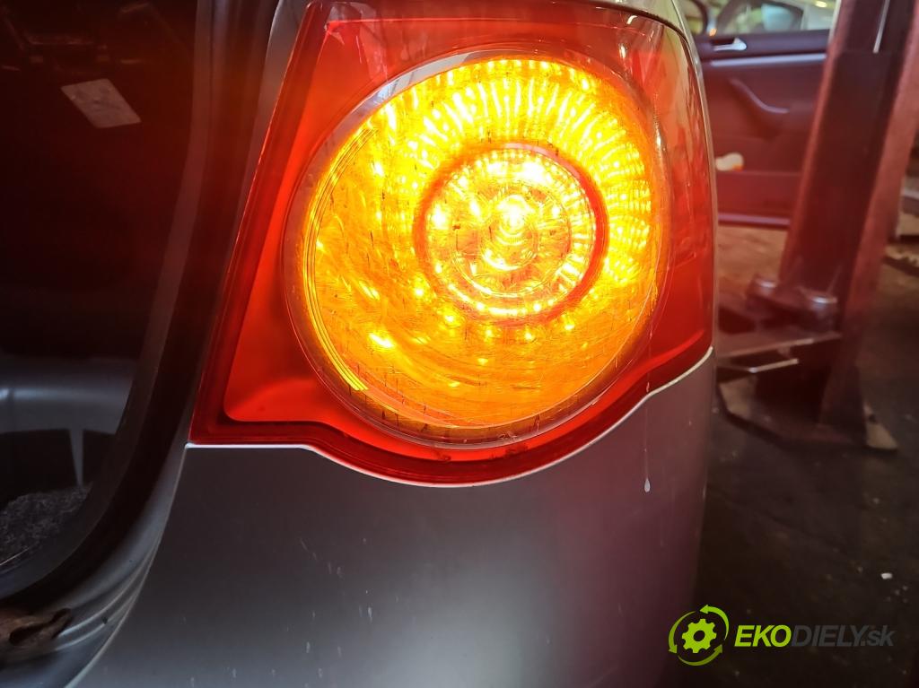 Vw Jetta V 2005-2010 1.4 TSI CAX 122 HP manual 90 kW 1390 cm3 4- svetlo / reflektor zadné pravé 1K5945096G (Kľučka dverí ostatné)