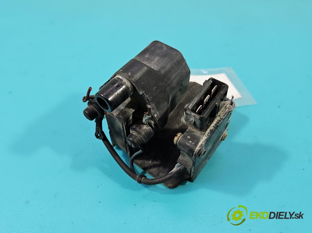 Audi 80 B4 1991-1994 2.0 8V 116 hp manual 85 kW 1984 cm3 4- cívka zapalovací 8A0905105 (Zážehová cívka)
