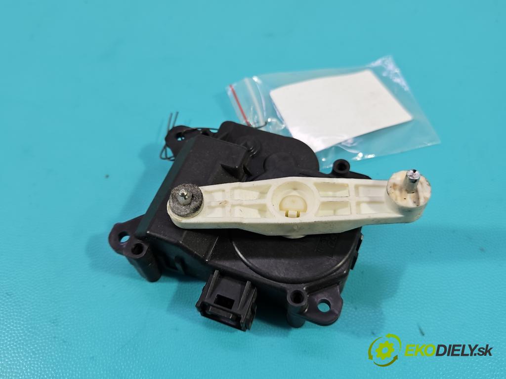 Toyota Prius II XW20 2003-2009 1.5 16V 77 hp automatic 57 kW 1497 cm3 5- motorek topení 063700-7960