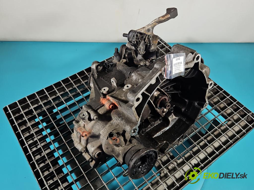 Vw Polo V 6R 2009-2017 1.4 16V 86 hp manual 63 kW 1390 cm3 5- převodovka stupňová manual LVE