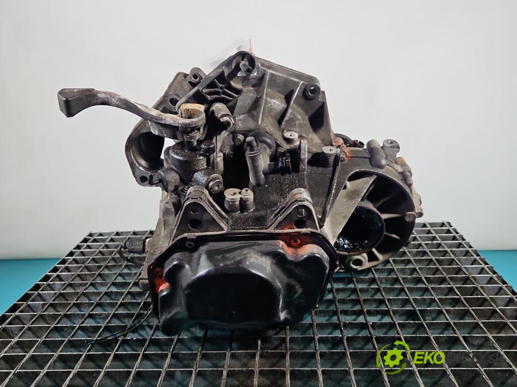 Vw Polo V 6R 2009-2017 1.4 16V 86 HP manual 63 kW 1390 cm3 5- prevodovka stupeň,rýchlosť manual LVE