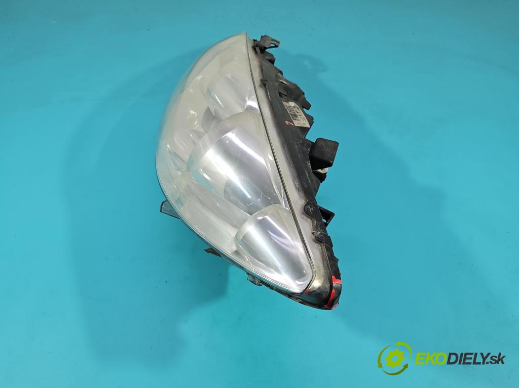 Peugeot 308 I 2007-2013 1.6 16V 120 HP manual 88 kW 1598 cm3 5- Reflektor: ľavý 9656162580 (Kľučka dverí ostatné)