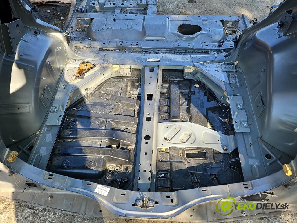 Renault Espace V 2014-2023 1.6 dci 160 HP automatic 118 kW 1598 cm3 5- pas zadní: