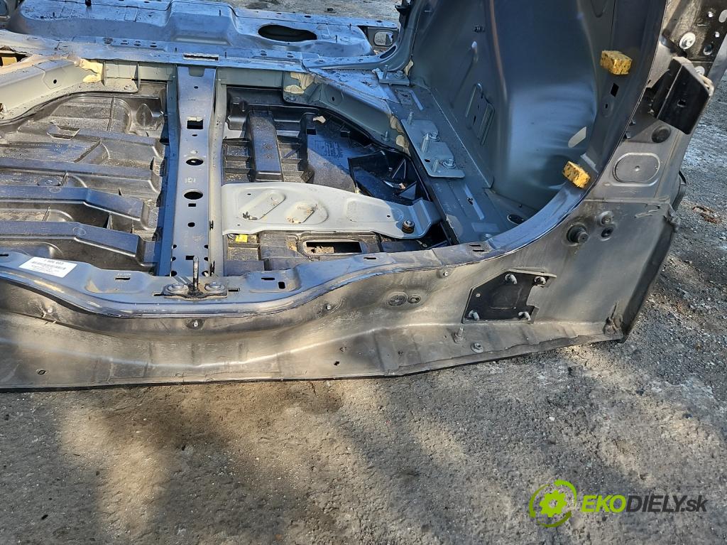Renault Espace V 2014-2023 1.6 dci 160 HP automatic 118 kW 1598 cm3 5- pas zadní: