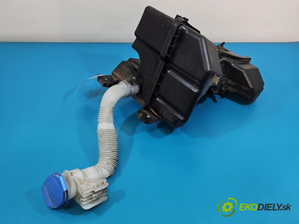 Vw Golf Sportsvan 1.4 TSI 125 hp manual 92 kW 1395 cm3 5- nádržka tekutina: ostřikovačů 5G0955453M