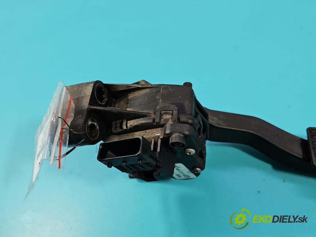 Opel Astra III 2004-2014 1.6 16V 105 hp automatic 77 kW 1598 cm3 5- pedal plyn: potenciometr: 9157999BL