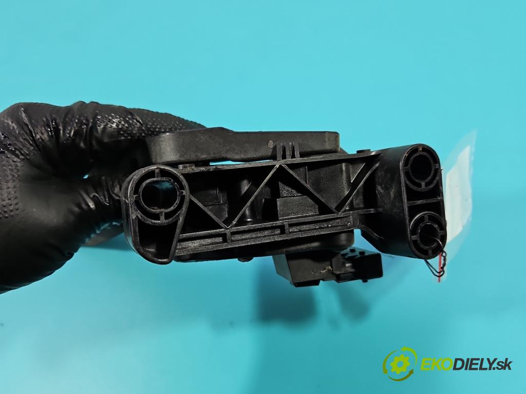 Opel Astra III 2004-2014 1.6 16V 105 hp automatic 77 kW 1598 cm3 5- pedal plyn: potenciometr: 9157999BL