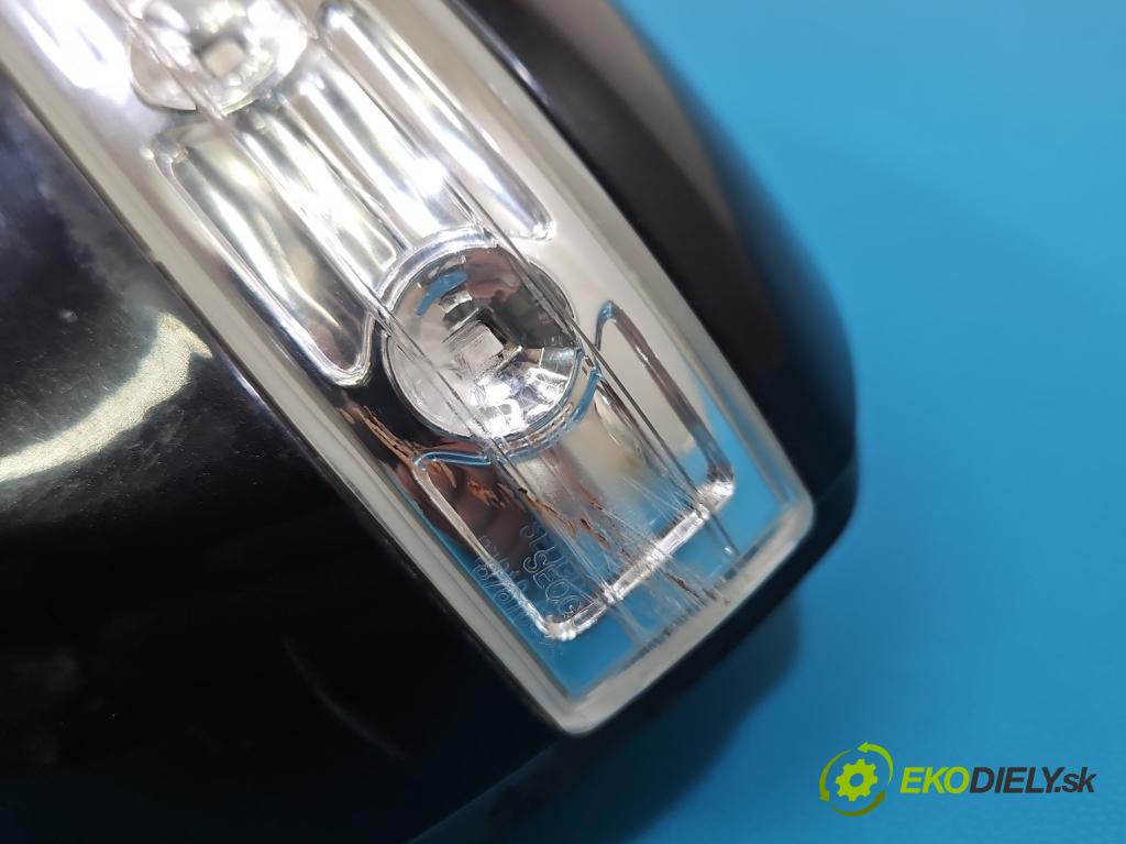 Hyundai Ix35 2.0 16V 163 HP manual 120 kW 1998 cm3 5- zrkadlo ľavé (Kľučka dverí ostatné)