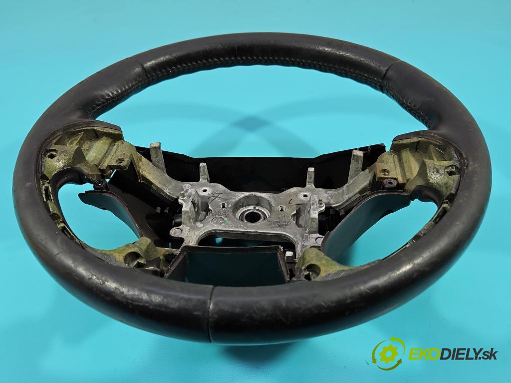 Hyundai Ix35 2.0 16V 163 HP manual 120 kW 1998 cm3 5- volant (Volant)
