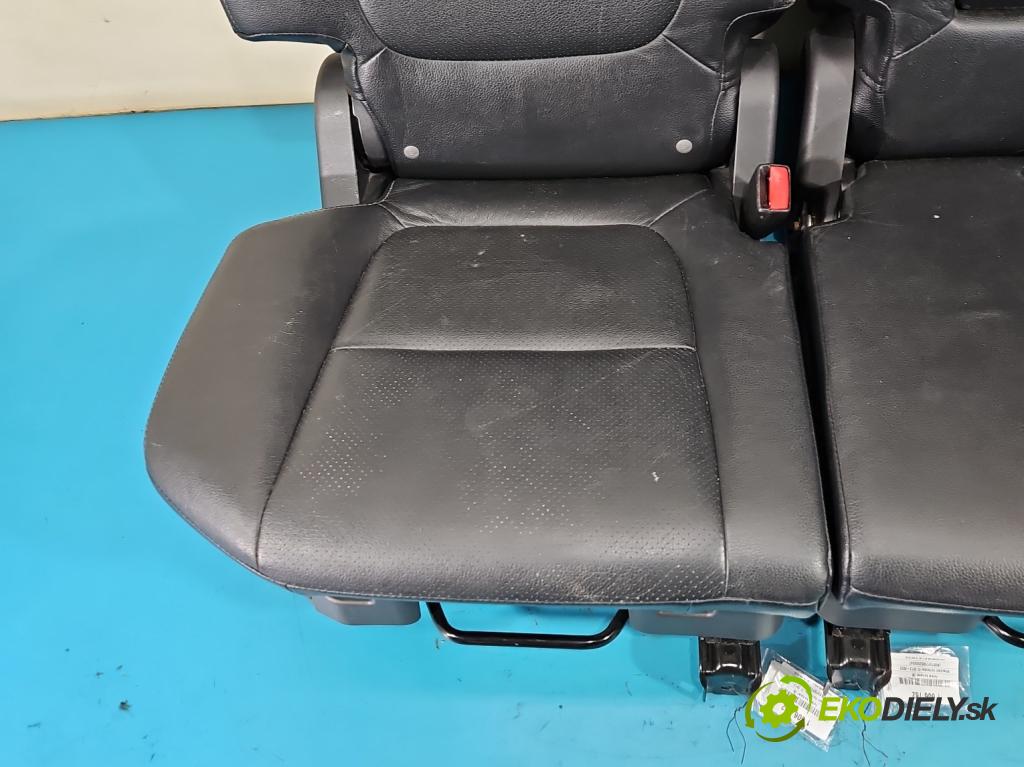 Mitsubishi Outlander III 2012-2022 2.0 16V 150 HP automatic 110 kW 1998 cm3 5- sedačke: komplet
