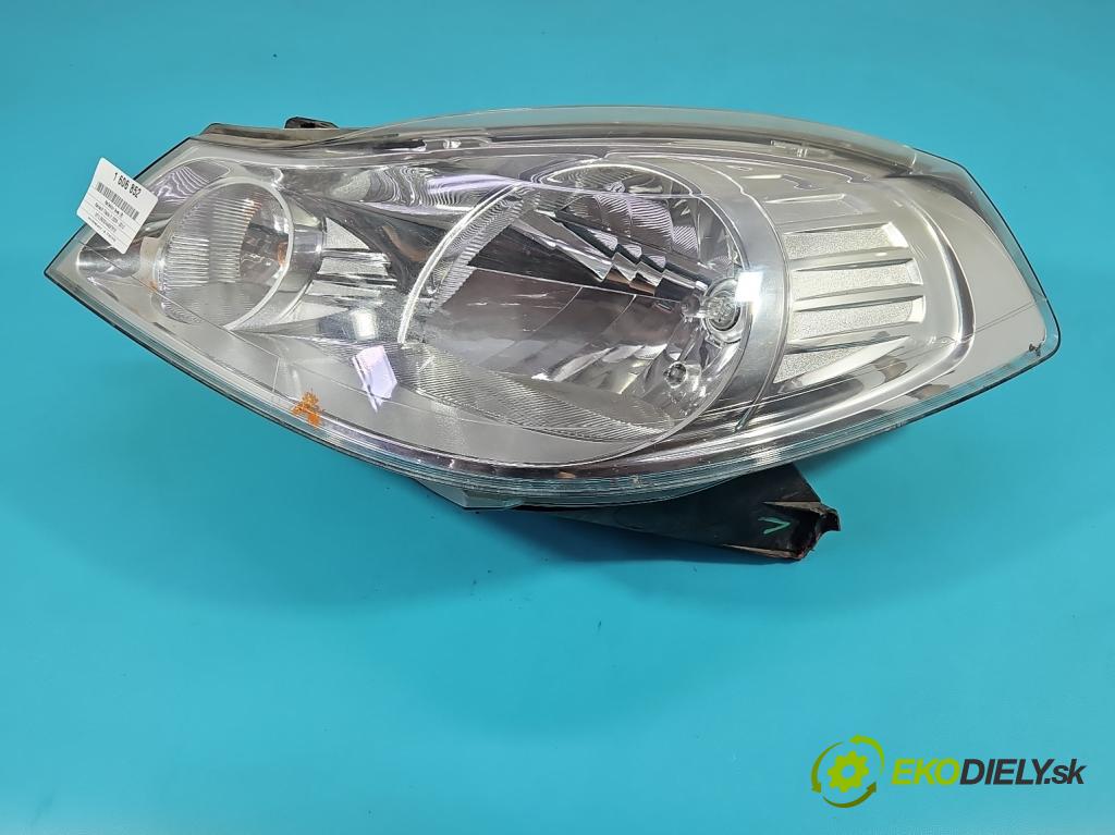 Renault Thalia II 2008-2013 1.2 16V 75 HP manual 55 kW 1149 cm3 4- Reflektor: ľavý 8200700028 (Kľučka dverí ostatné)
