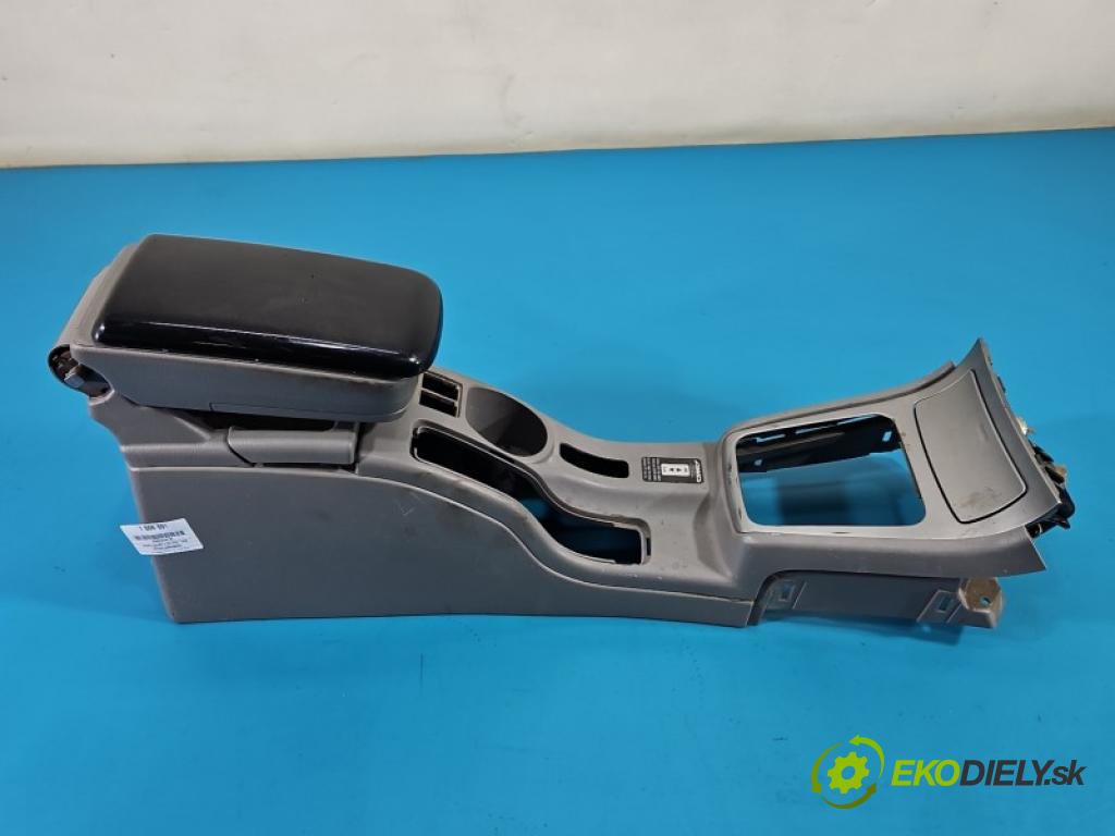 Subaru Forester II SG 2002-2008 2.0 boxer 158 HP manual 116 kW 1994 cm3 5- operadlo 92132SA000 (Lakťová opierka)
