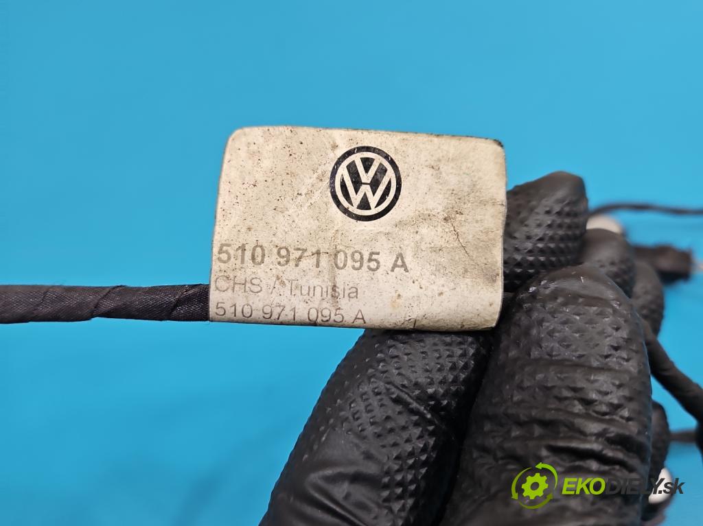 Vw Golf Sportsvan 1.4 TSI 125 HP manual 92 kW 1395 cm3 5- Zväzok: nárazník predné 510971095A