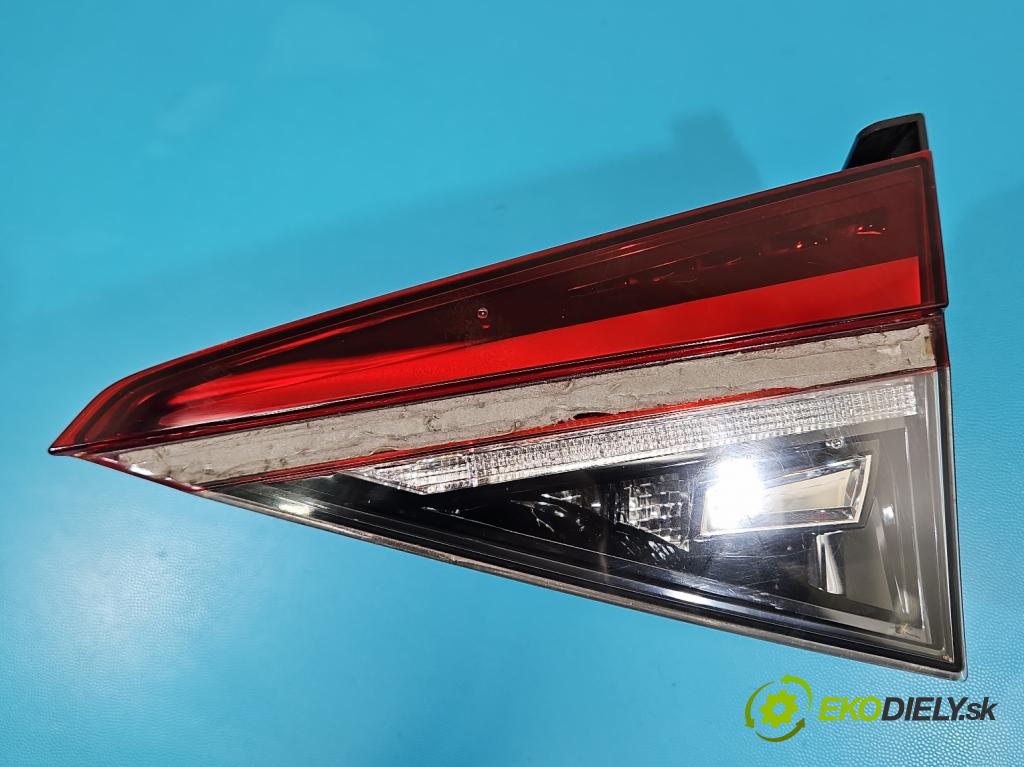 Skoda Superb III 2015-2024 1.5 TSI 150 HP automatic 110 kW 1498 cm3 5- svetlo / reflektor zadné pravé 3V9945308J (Kľučka dverí ostatné)