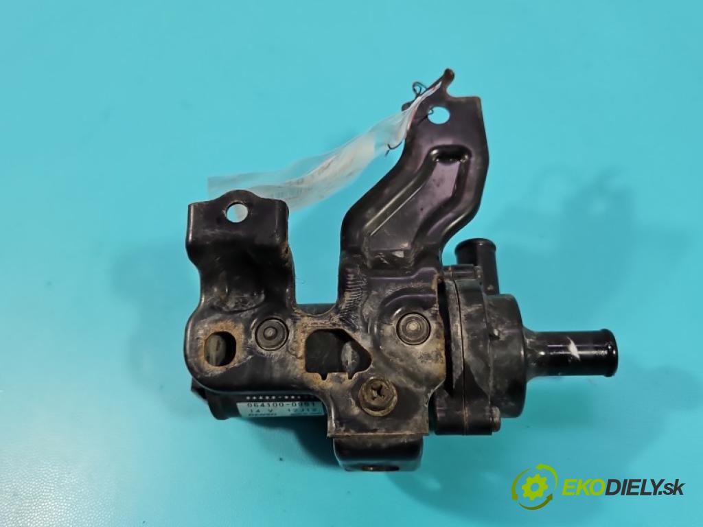 Toyota Prius II XW20 2003-2009 1.5 16V 77 hp automatic 57 kW 1497 cm3 5- čerpadlo oběh: vody 064100-0951