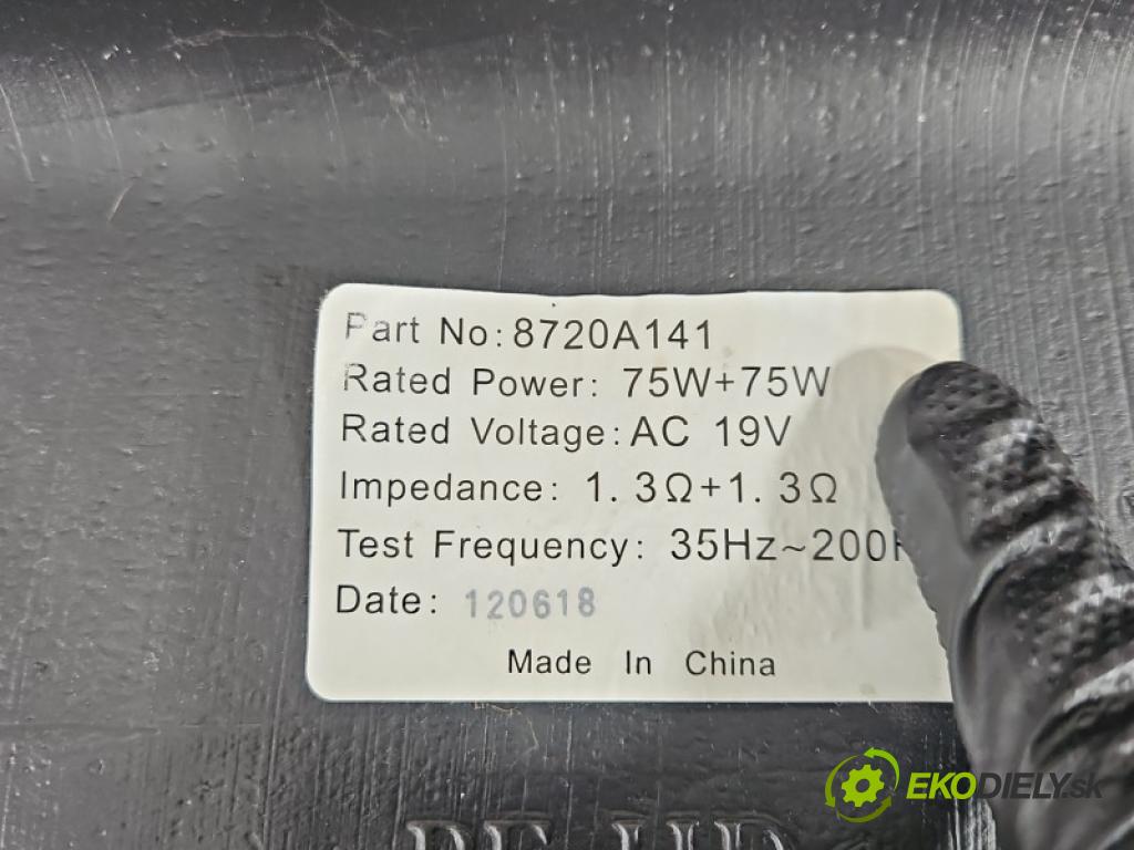 Mitsubishi Outlander III 2012-2022 2.0 16V 4J11: 150 HP automatic 110 kW 1998 cm3 5- Subwoofer: 8720A141 (Audio zariadenie)