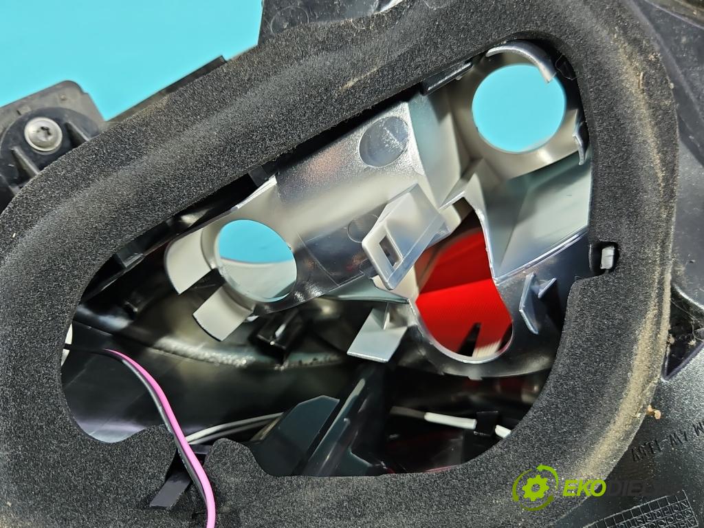Volvo V40 II 2012-2019 1.6 T2 120 HP manual 88 kW 1596 cm3 5- svetlo / reflektor zadné ľavé 31395844 (Kľučka dverí ostatné)