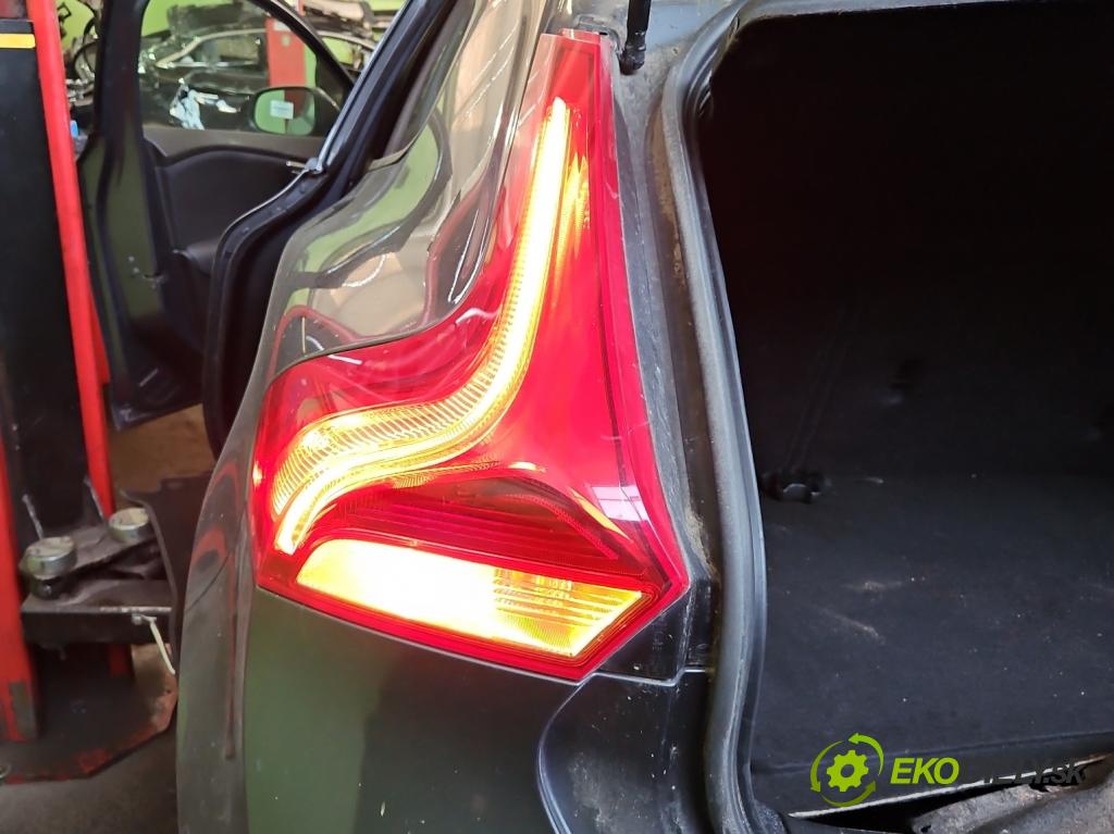 Volvo V40 II 2012-2019 1.6 T2 120 HP manual 88 kW 1596 cm3 5- svetlo / reflektor zadné ľavé 31395844 (Kľučka dverí ostatné)