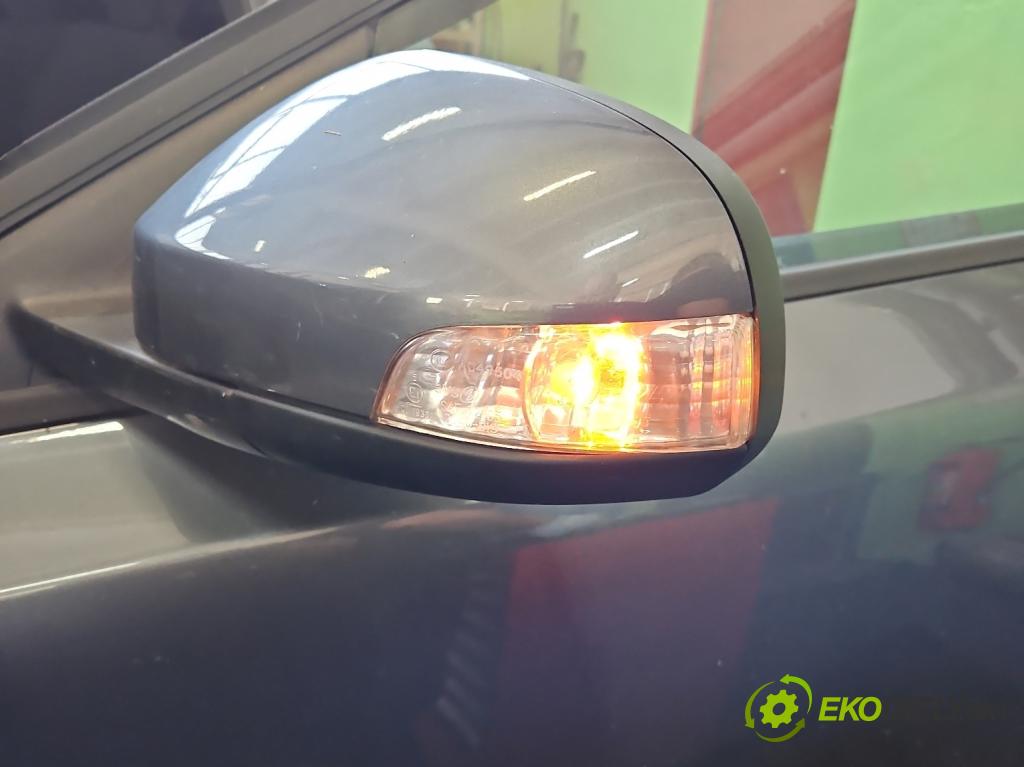 Volvo V40 II 2012-2019 1.6 T2 120 HP manual 88 kW 1596 cm3 5- zrkadlo ľavé  (Kľučka dverí ostatné)