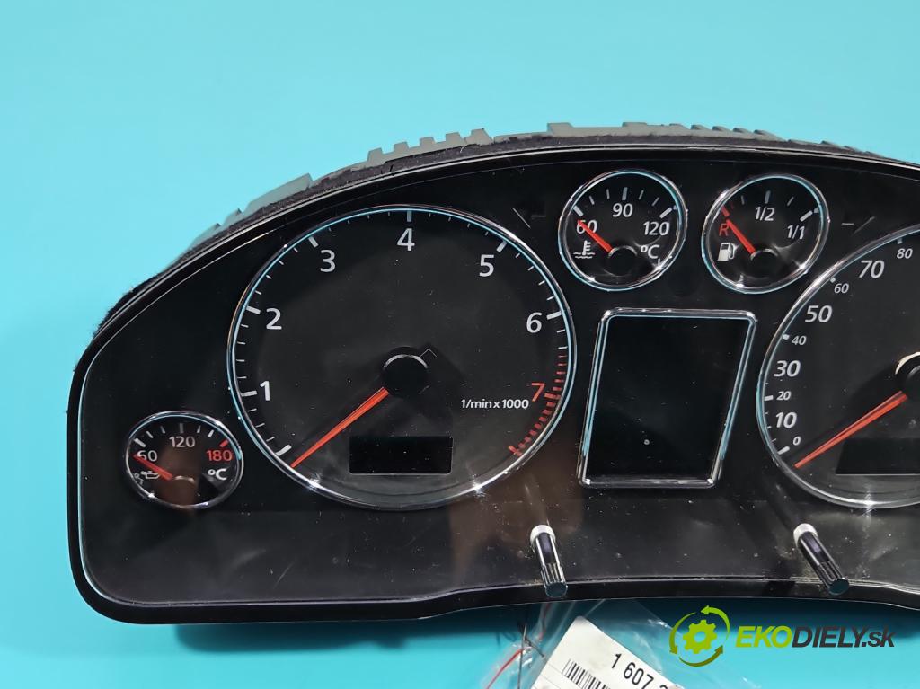 Audi A4 B5 1994-2001 1.8 T 150 HP manual 110 kW 1781 cm3 5- prístrojovka/ budíky 8D0920932 (Prístrojová doska)