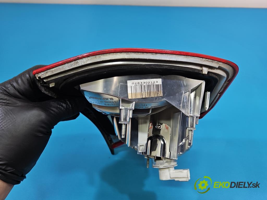 Citroen C4 Picasso I 2006-2013 1.6 hdi 109 HP manual 80 kW 1560 cm3 5- svetlo / reflektor zadné ľavé kufrové dvere
