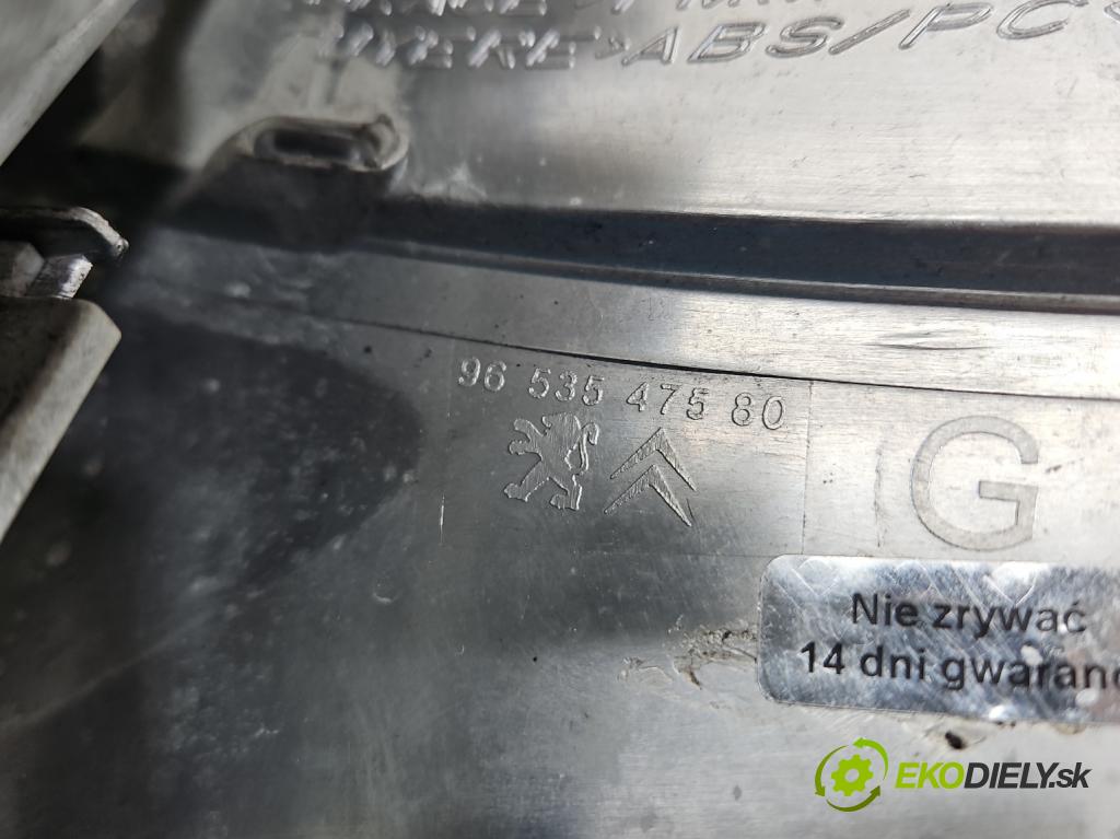 Citroen C4 Picasso I 2006-2013 1.6 hdi 109 hp manual 80 kW 1560 cm3 5- světlo zadní levé blatník: 9653547580