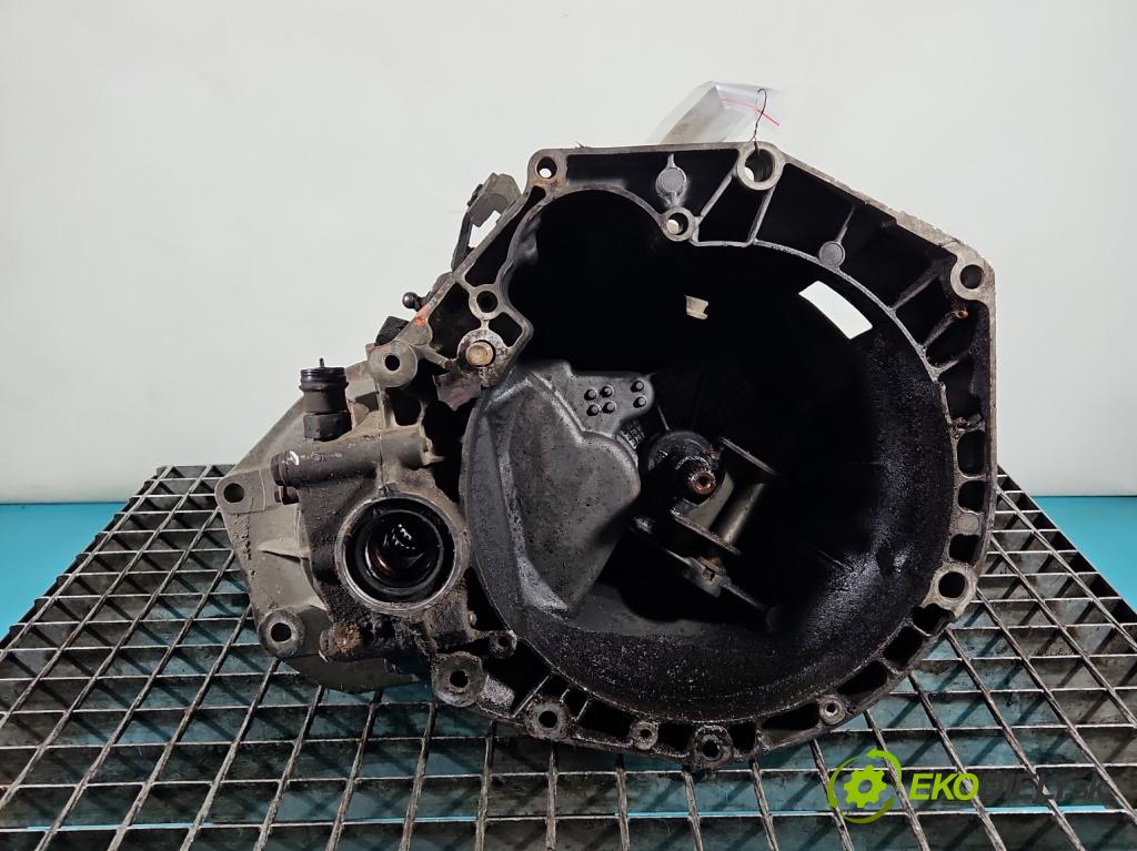 Fiat Panda II 2003-2012 1.1 8V 54 HP manual 40 kW 1108 cm3 5- prevodovka stupeň,rýchlosť manual