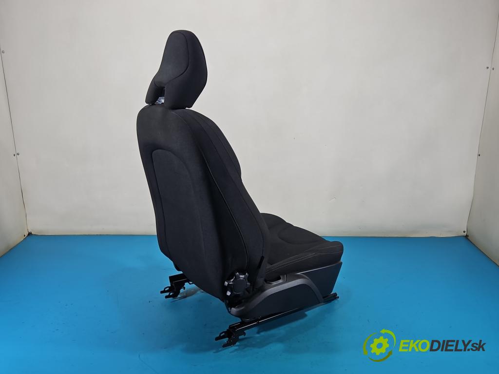 Volvo V40 II 2012-2019 1.6 T2 120 HP manual 88 kW 1596 cm3 5- Sedačka pravý (Sedadlo)