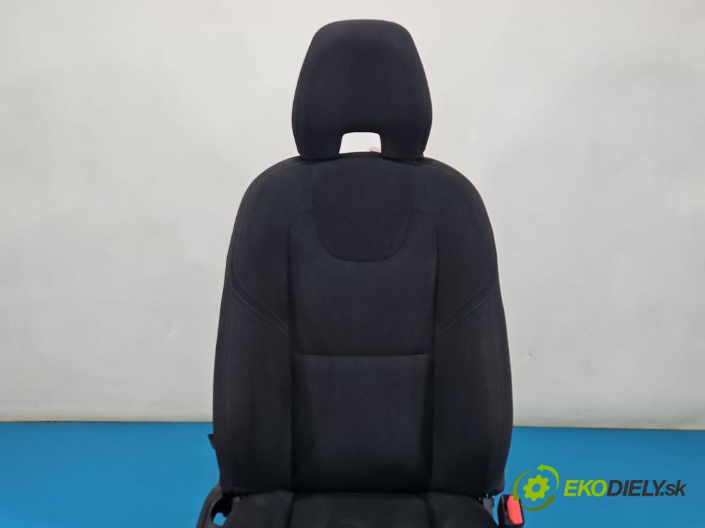 Volvo V40 II 2012-2019 1.6 T2 120 HP manual 88 kW 1596 cm3 5- Sedačka pravý (Sedadlo)