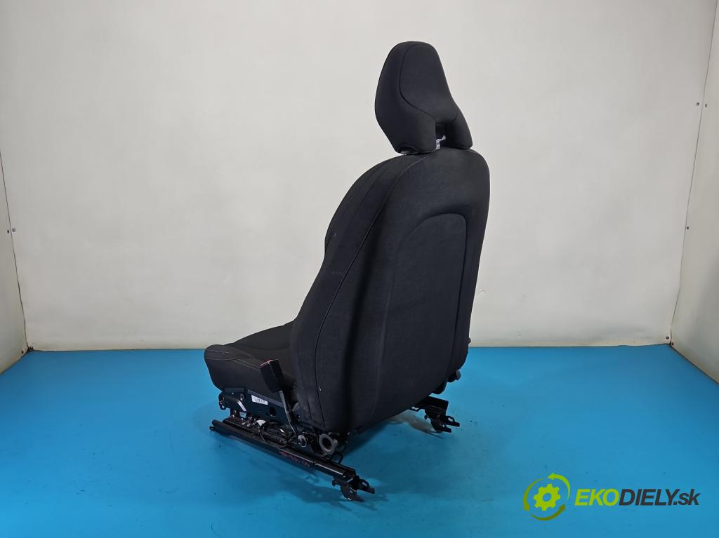 Volvo V40 II 2012-2019 1.6 T2 120 HP manual 88 kW 1596 cm3 5- Sedačka pravý (Sedadlo)