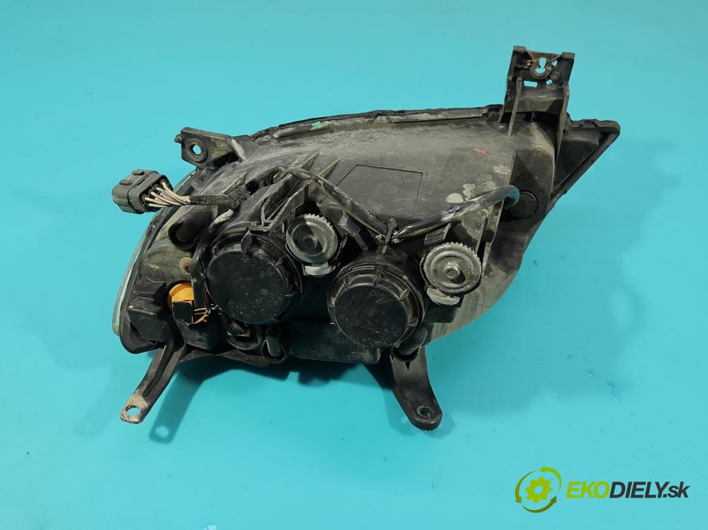 Mazda 2 I 2003-2007 1.2 16V 75 HP manual 55 kW 1242 cm3 5- Reflektor: pravý 6M71-13W029-BD (Svetlo predné pravé)