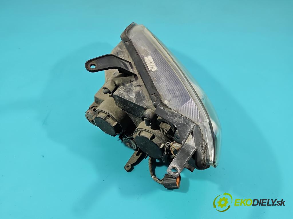 Mazda 2 I 2003-2007 1.2 16V 75 HP manual 55 kW 1242 cm3 5- Reflektor: pravý 6M71-13W029-BD (Svetlo predné pravé)