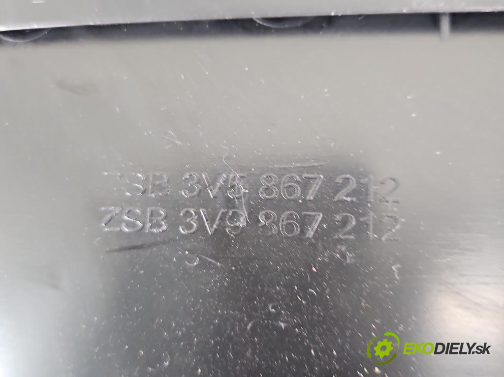 Skoda Superb III 2015-2024 1.5 TSI 150 hp automatic 110 kW 1498 cm3 5- Tapacír: dveře zadní pravé 3V5867212