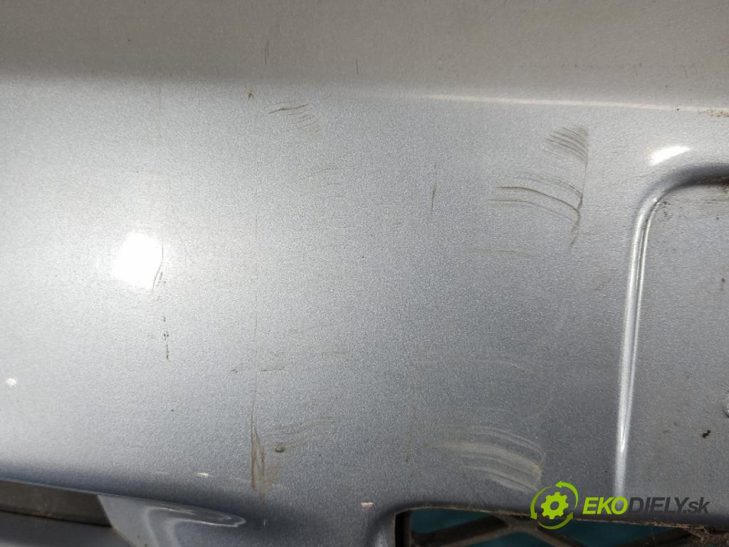 Mazda 2 I 2003-2007 1.2 16V 75 hp manual 55 kW 1242 cm3 5- nárazník přední  (Klika dveří ostatní)