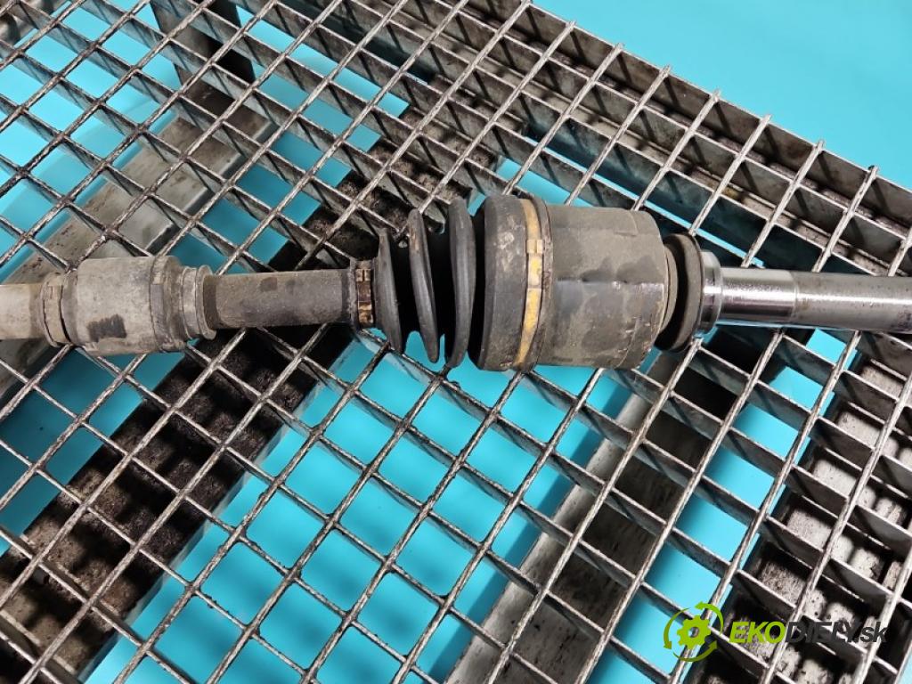 Mitsubishi Outlander III 2012-2022 2.0 16V 4J11 150 hp automatic 110 kW 1998 cm3 5- poloos přední pravé