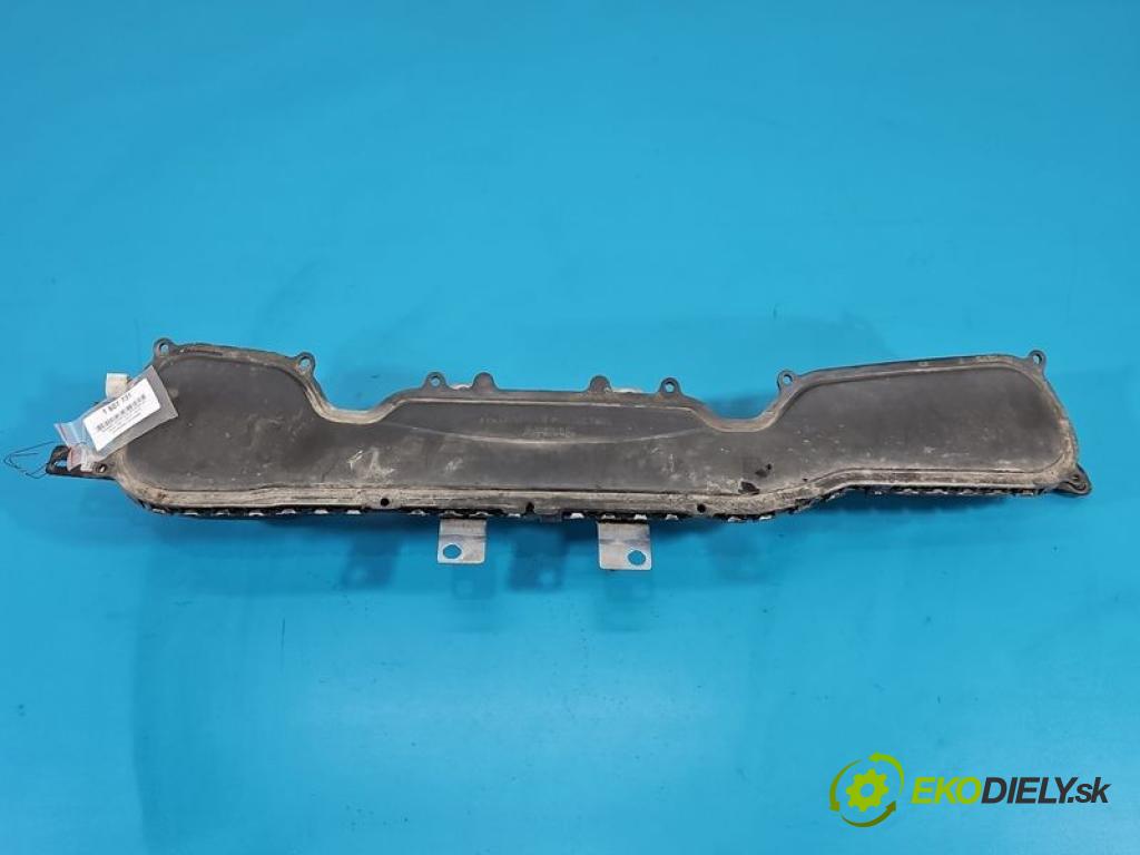Volvo V40 II 2012-2019 1.6 T2 120 HP manual 88 kW 1596 cm3 5- airbag vzduch: ostatné 31305431
